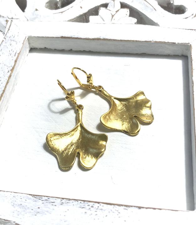 Ginkgo Biloba oorbellen in goud, boho