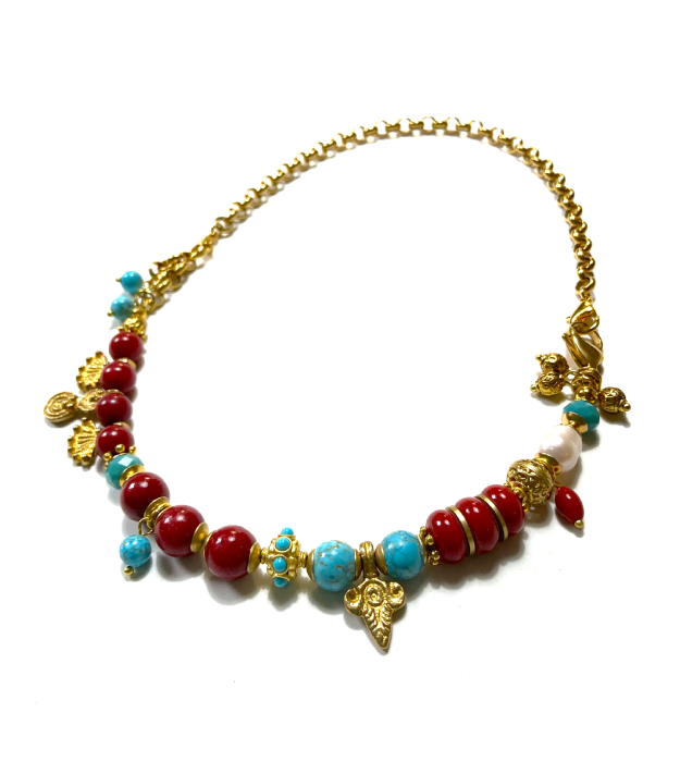 Handgemaakte Donkerrode ketting met Jade en Turquoise Howliet